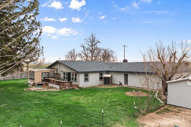15032 Hollow Rd, Caldwell, ID 83607