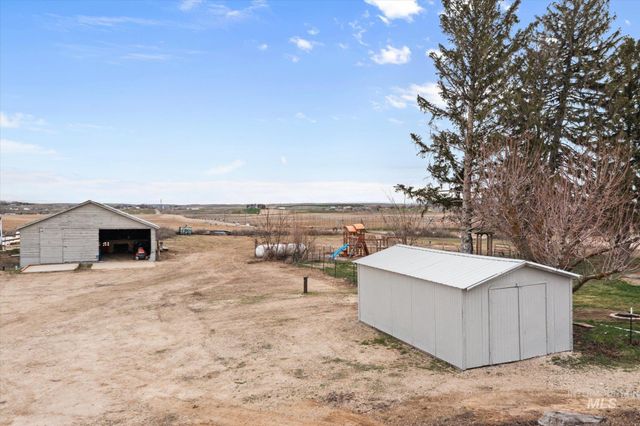 15032 Hollow Rd, Caldwell, ID 83607