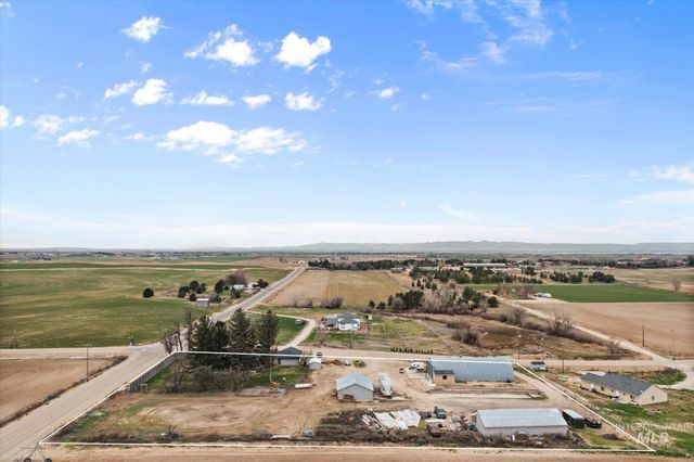 15032 Hollow Rd, Caldwell, ID 83607