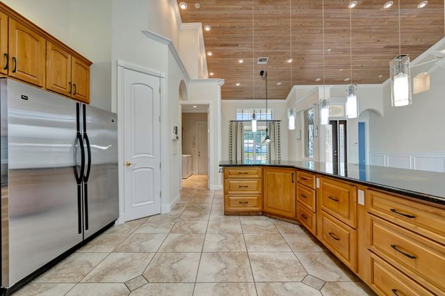 8431 SE Duncan Street, Hobe Sound, FL 33455