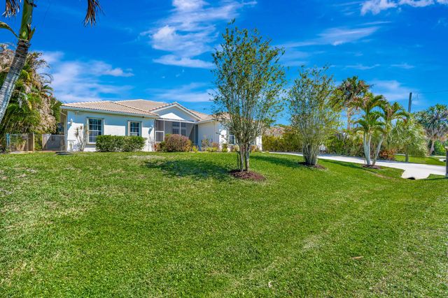 8431 SE Duncan Street, Hobe Sound, FL 33455
