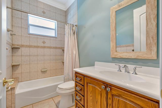 8431 SE Duncan Street, Hobe Sound, FL 33455