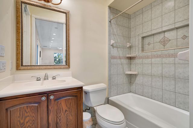 8431 SE Duncan Street, Hobe Sound, FL 33455