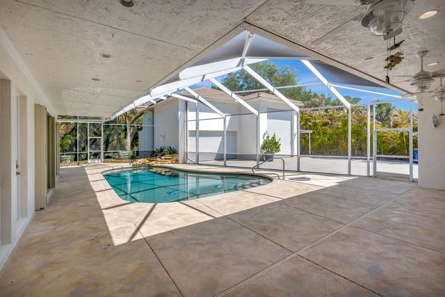 8431 SE Duncan Street, Hobe Sound, FL 33455