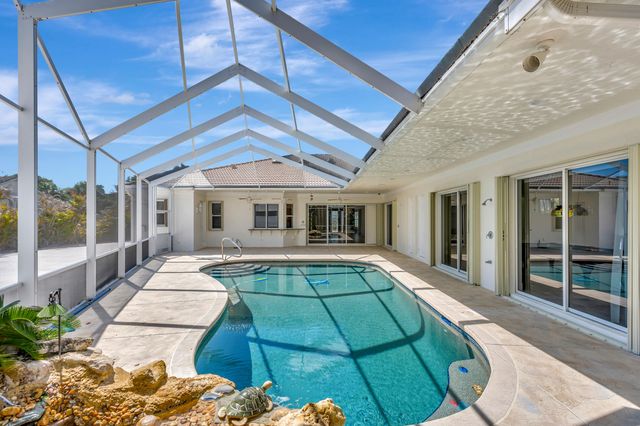 8431 SE Duncan Street, Hobe Sound, FL 33455