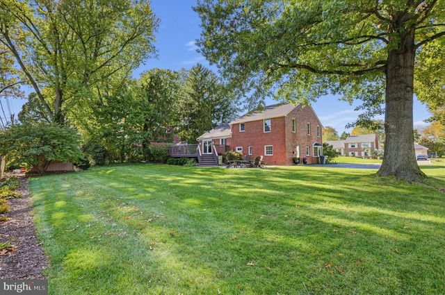 128 WESTMINSTER DR, Wallingford, PA 19086