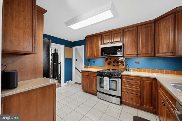 128 WESTMINSTER DR, Wallingford, PA 19086