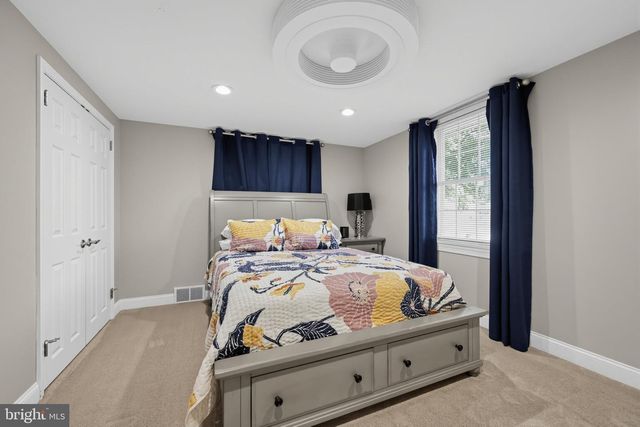 128 WESTMINSTER DR, Wallingford, PA 19086