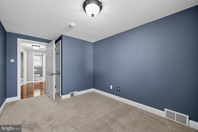 128 WESTMINSTER DR, Wallingford, PA 19086