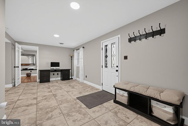 128 WESTMINSTER DR, Wallingford, PA 19086