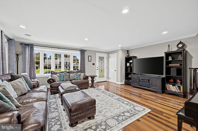 128 WESTMINSTER DR, Wallingford, PA 19086