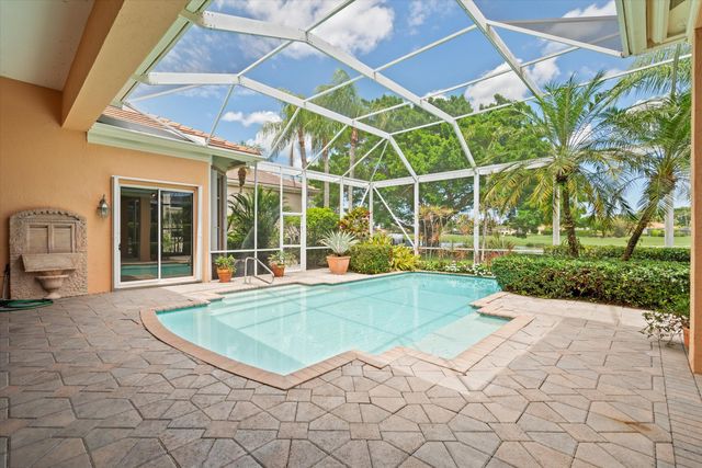 9026 Lakes Boulevard, West Palm Beach, FL 33412