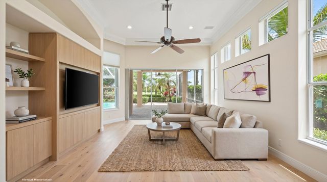 9026 Lakes Boulevard, West Palm Beach, FL 33412