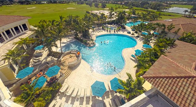 9026 Lakes Boulevard, West Palm Beach, FL 33412