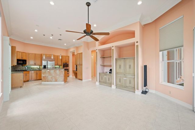 9026 Lakes Boulevard, West Palm Beach, FL 33412