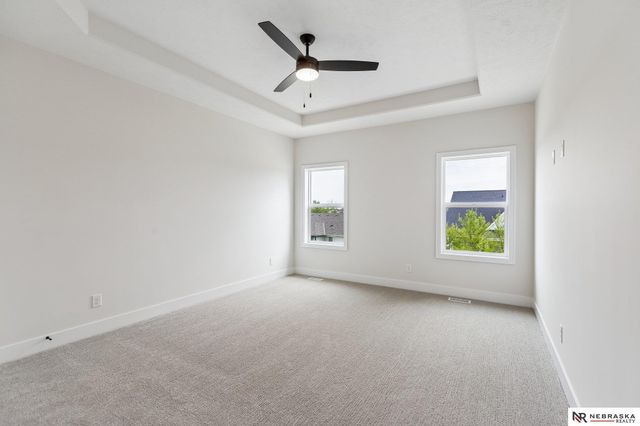 7805 N 167 Avenue, Bennington, NE 68007