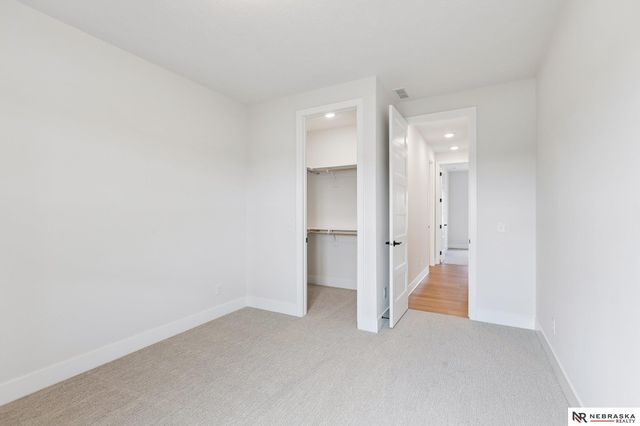 7805 N 167 Avenue, Bennington, NE 68007