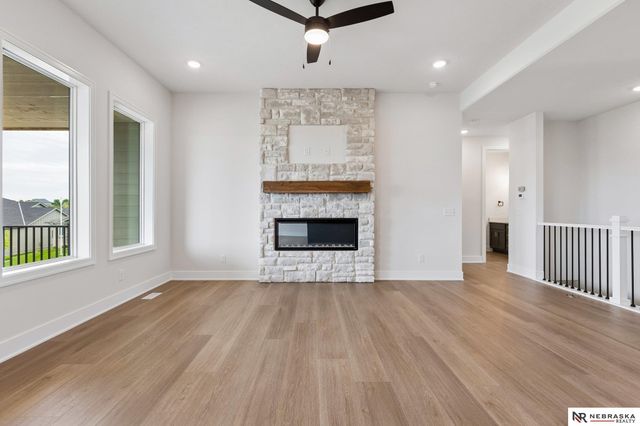 7805 N 167 Avenue, Bennington, NE 68007
