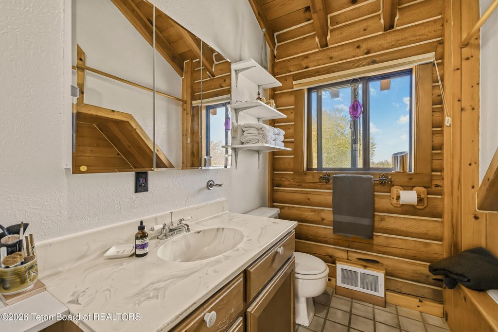 2315 S STATELINE Road, Driggs, ID 83422 photo 17