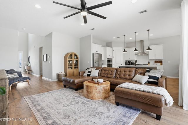 60 RUM RUNNER Way, St. Johns, FL 32259