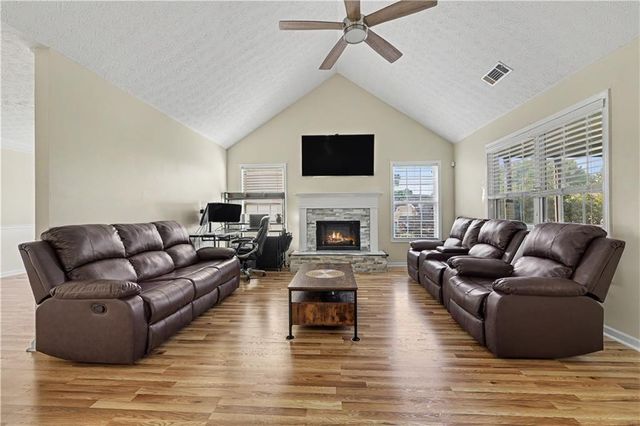 3159 Battlement Circle, Loganville, GA 30052