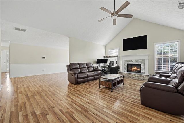 3159 Battlement Circle, Loganville, GA 30052