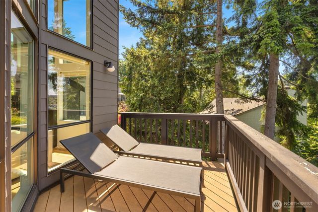 13441 64th Terrace NE, Kirkland, WA 98034