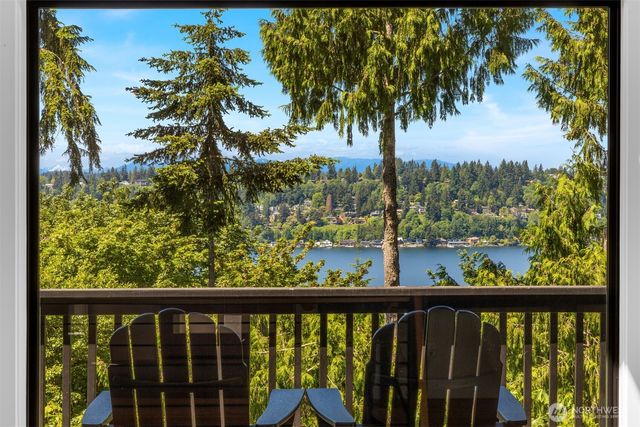 13441 64th Terrace NE, Kirkland, WA 98034