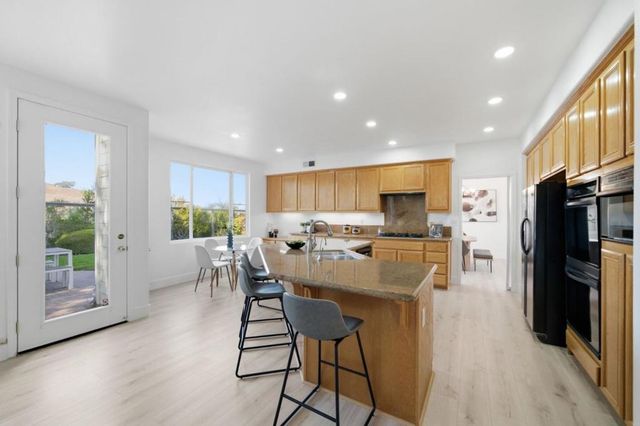 7668 Buckeye Court, Dublin, CA 94568