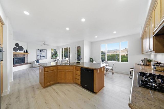 7668 Buckeye Court, Dublin, CA 94568