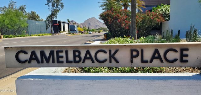 3243 E CAMELBACK Road, Phoenix, AZ 85018