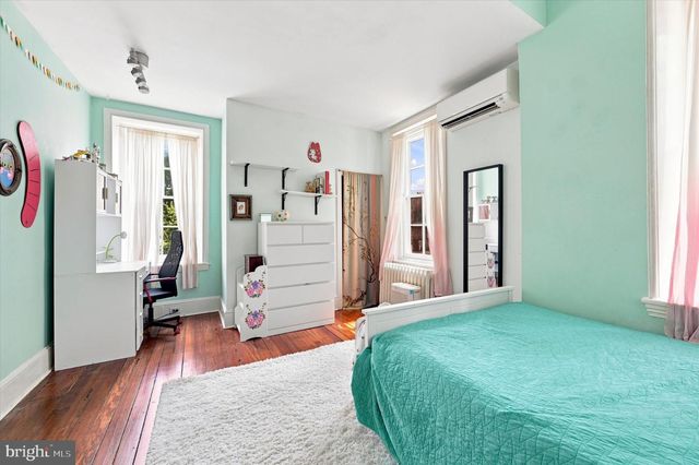 528 W SEDGWICK ST, Philadelphia, PA 19119