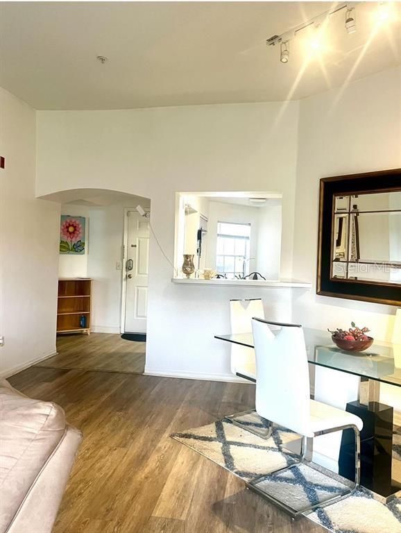 Image 2 of property listing at 7360 WESTPOINTE BOULEVARD 127, Orlando, FL 32835