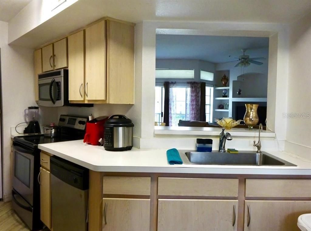 Image 11 of property listing at 7360 WESTPOINTE BOULEVARD 127, Orlando, FL 32835