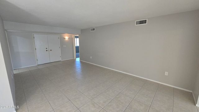 10715 W TROPICANA Circle, Sun City, AZ 85351