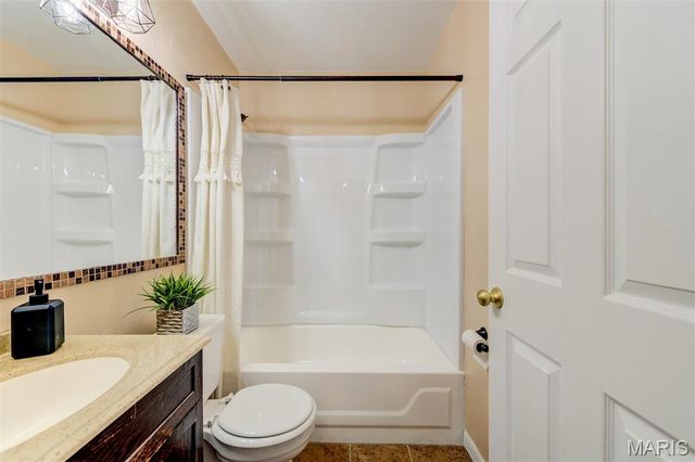 9462 Margo Ann Lane, St Louis, MO 63134