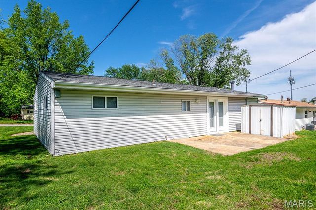 9462 Margo Ann Lane, St Louis, MO 63134