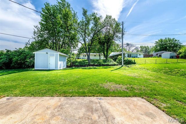 9462 Margo Ann Lane, St Louis, MO 63134