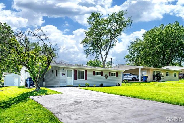 9462 Margo Ann Lane, St Louis, MO 63134