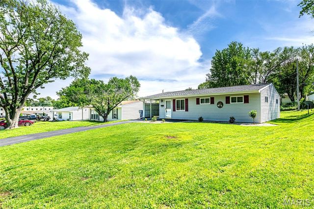 9462 Margo Ann Lane, St Louis, MO 63134