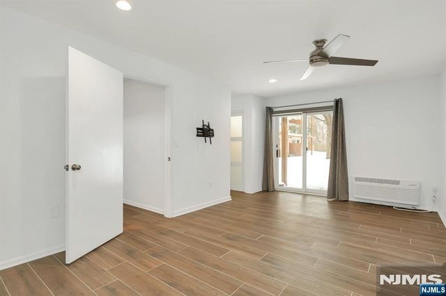 50 Pine C211, Montclair, NJ 07042