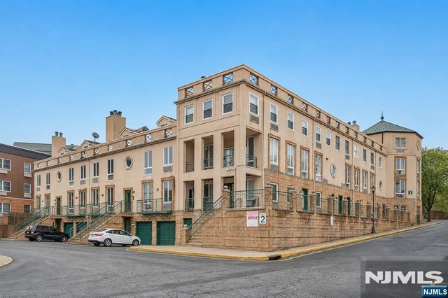 50 Pine C211, Montclair, NJ 07042
