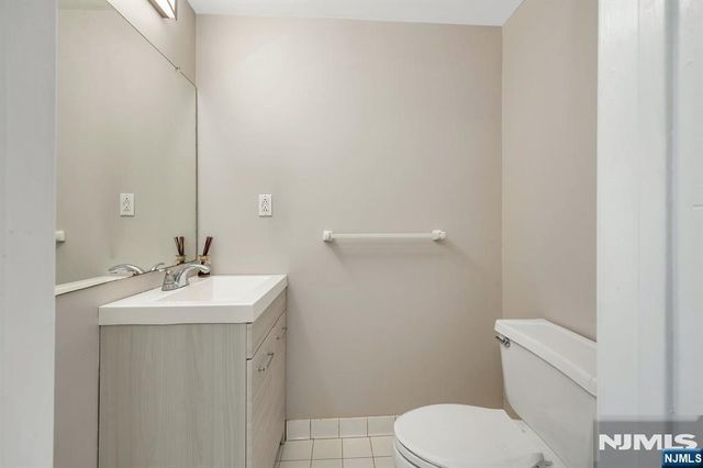 50 Pine C211, Montclair, NJ 07042