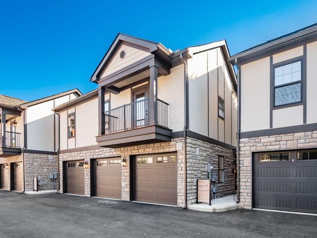 2015 W 5th Avenue, 108, Marble Cliff, OH 43212