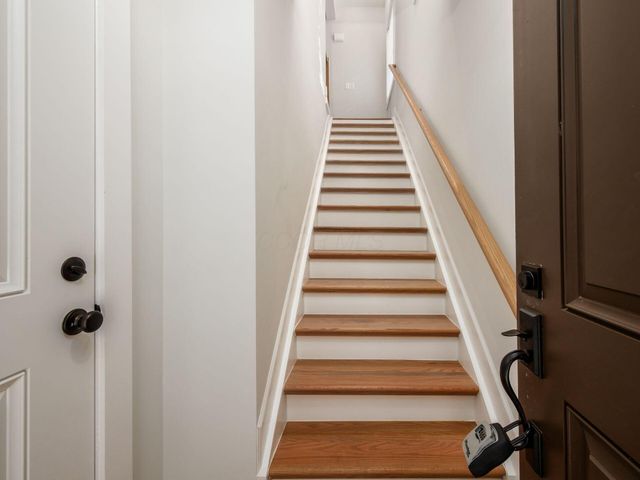 2015 W 5th Avenue, 108, Marble Cliff, OH 43212