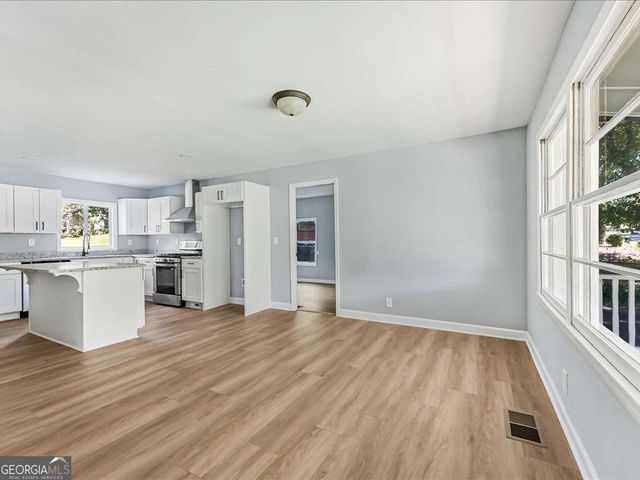 2621 Walton Way SW, Marietta, GA 30060