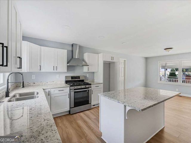 2621 Walton Way SW, Marietta, GA 30060