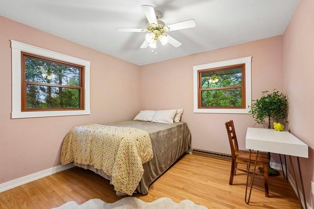 1389 Glenbrook DRIVE, Cedarburg, WI 53012