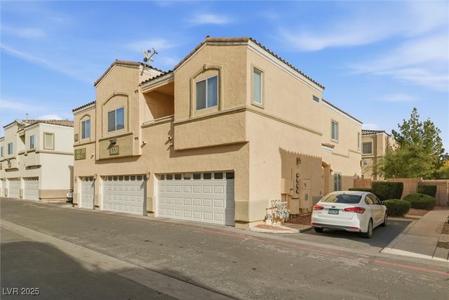 6320 Blowing Sky Street 102, North Las Vegas, NV 89081