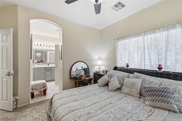 6320 Blowing Sky Street 102, North Las Vegas, NV 89081